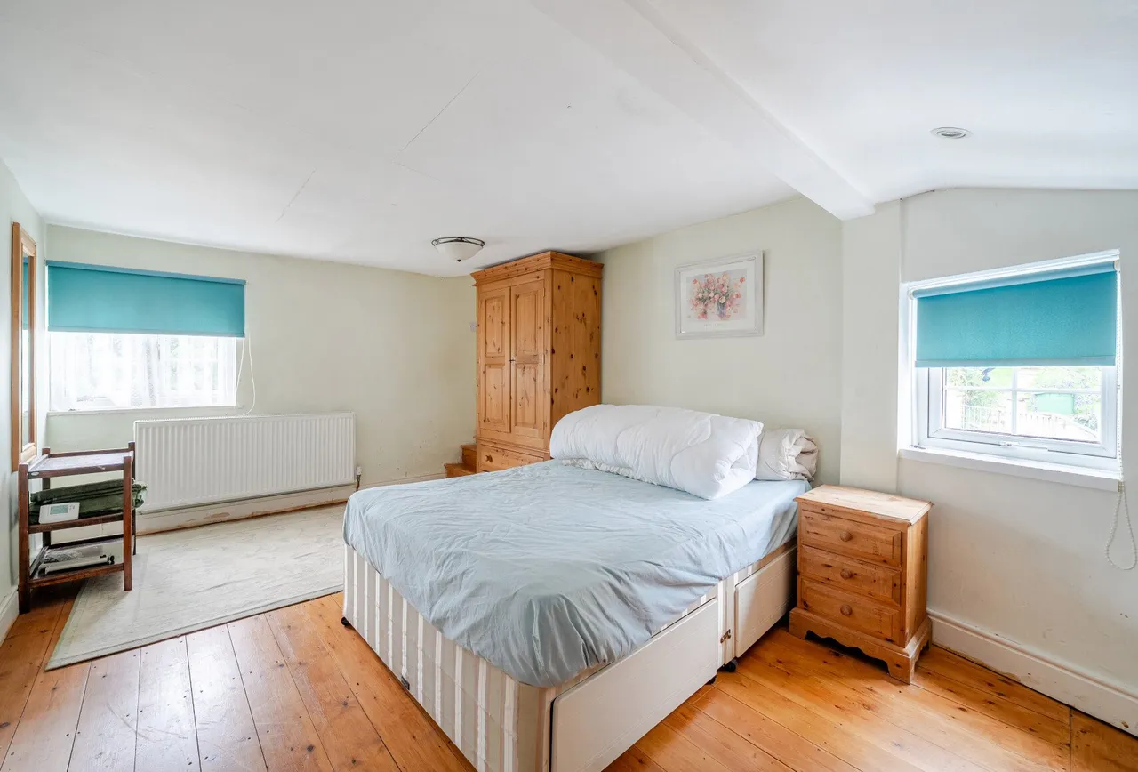 Ryeworth Road, Gloucestershire, Charlton Kings, GL52 6LT, photo 8