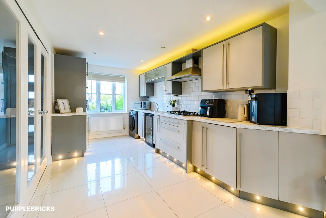 Hallbridge Gardens, Bolton, BL1, photo 5