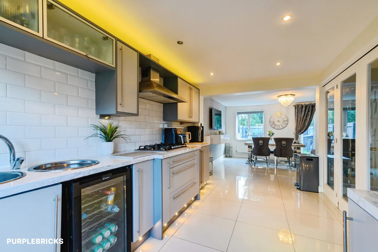 Hallbridge Gardens, Bolton, BL1, photo 3