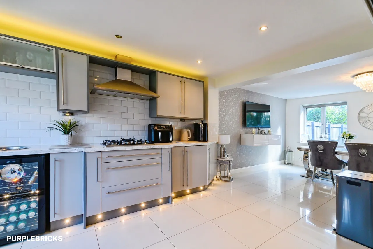 Hallbridge Gardens, Bolton, BL1, photo 7