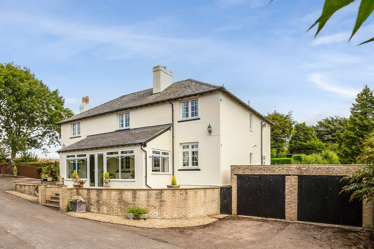 6 bed house for sale — Notgrove, Cheltenham, GL54