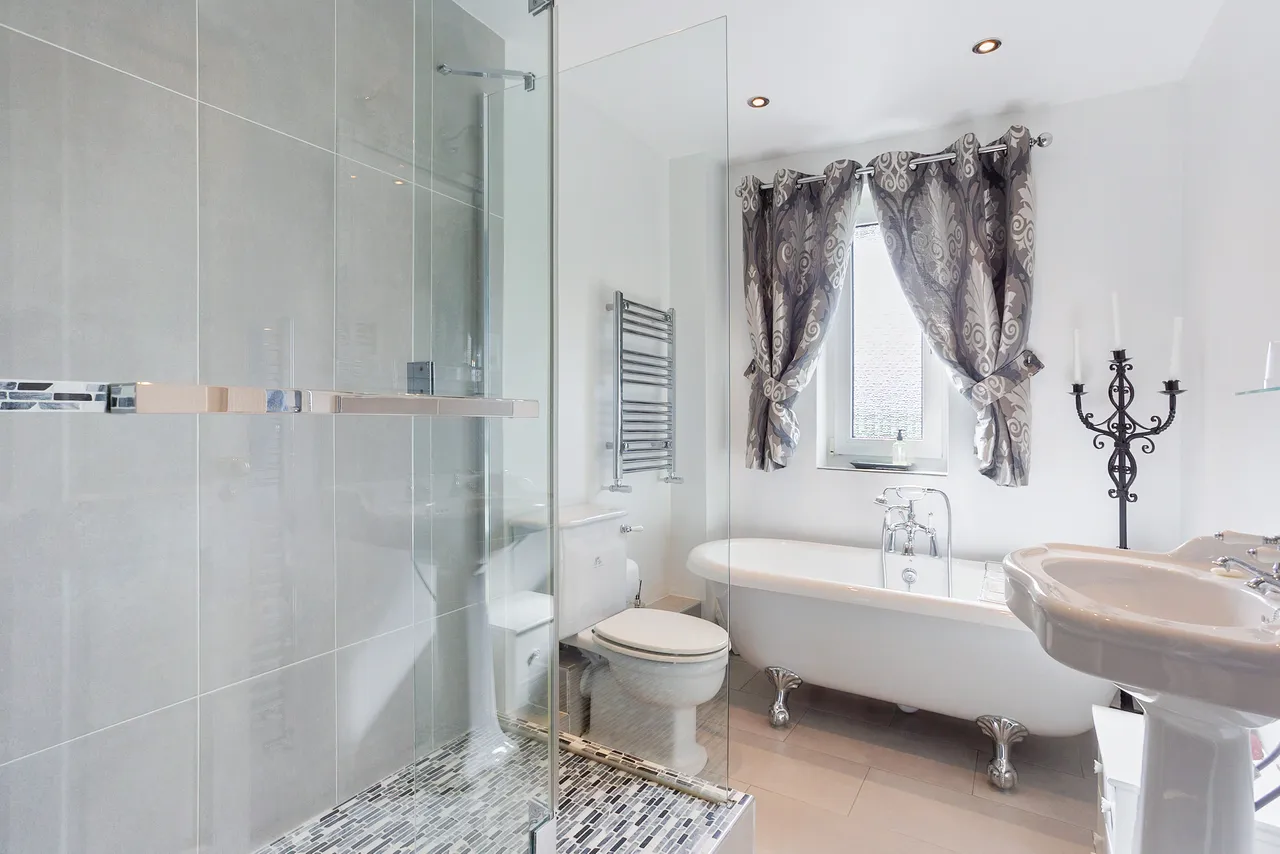 Notgrove, Cheltenham, GL54, photo 8