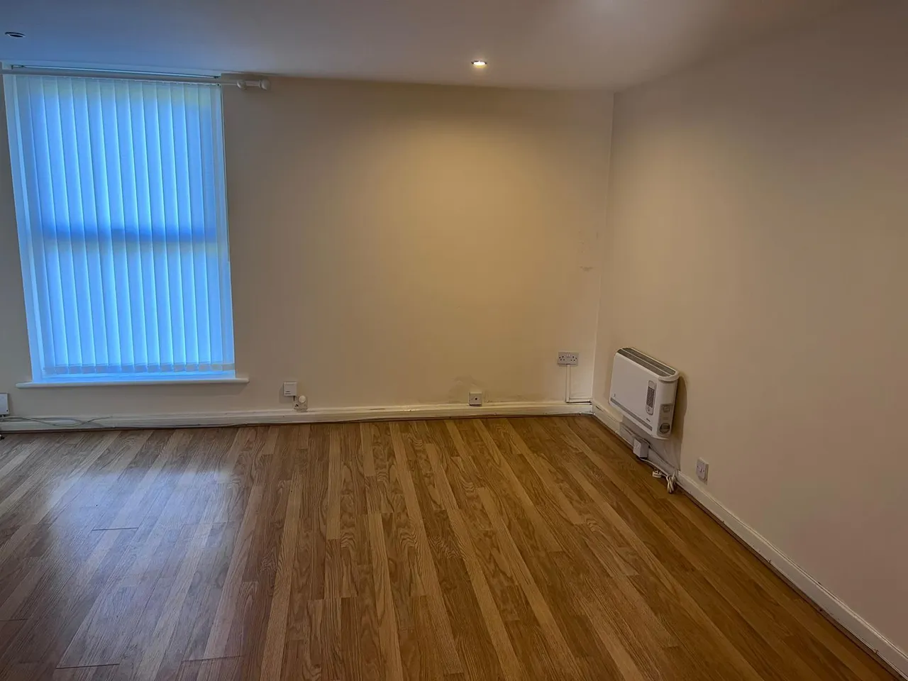 Grassendale Court, Liverpool, L19, photo 2
