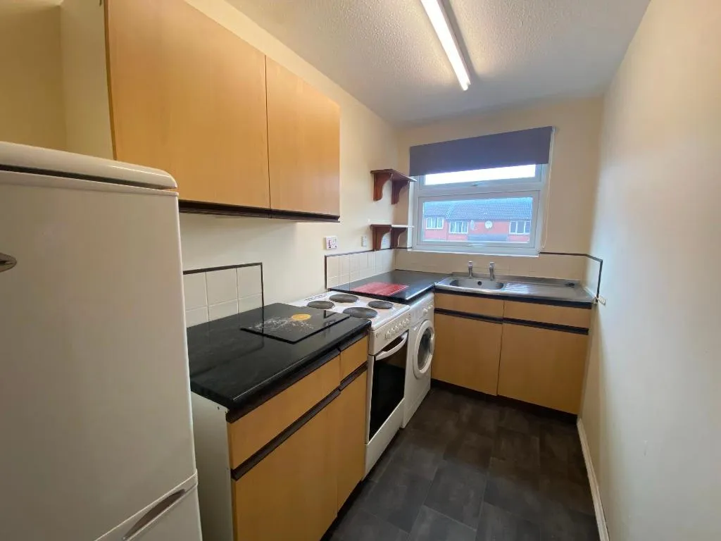 Marney Road, Grange Park, SN5, photo 4