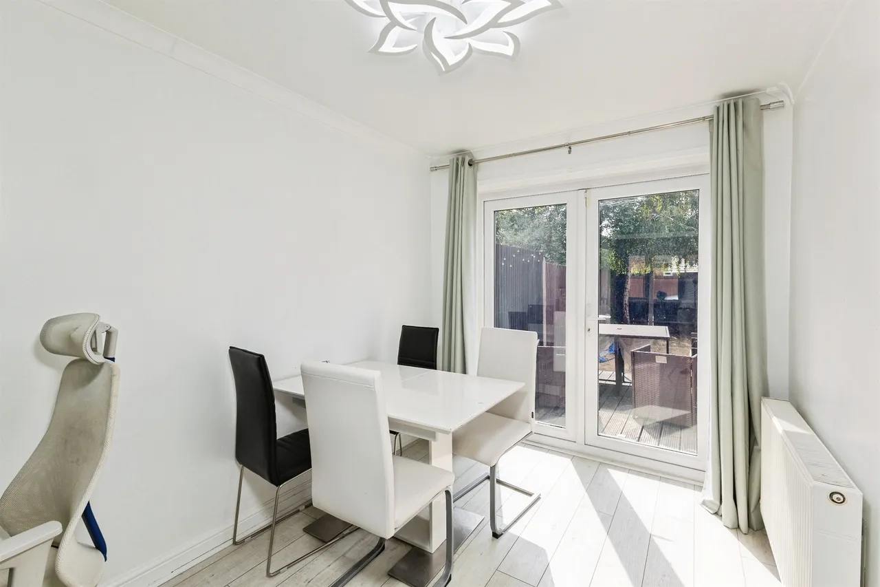 Easington Drive, Lower Earley, RG6, photo 5