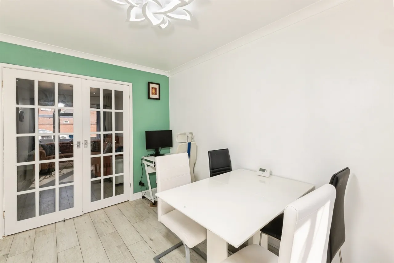 Easington Drive, Lower Earley, RG6, photo 7