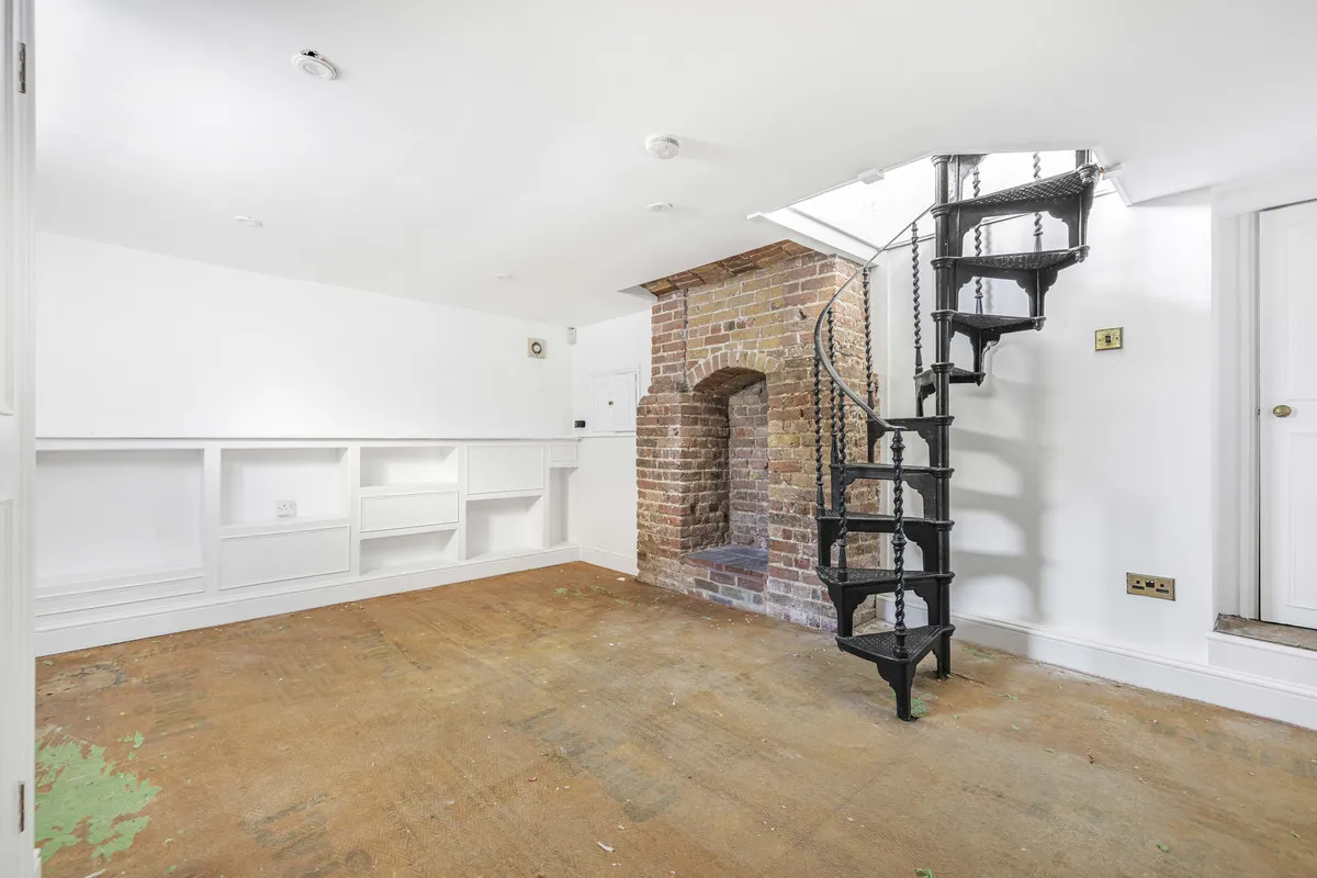 Gravesend, DA12 2DB, photo 5