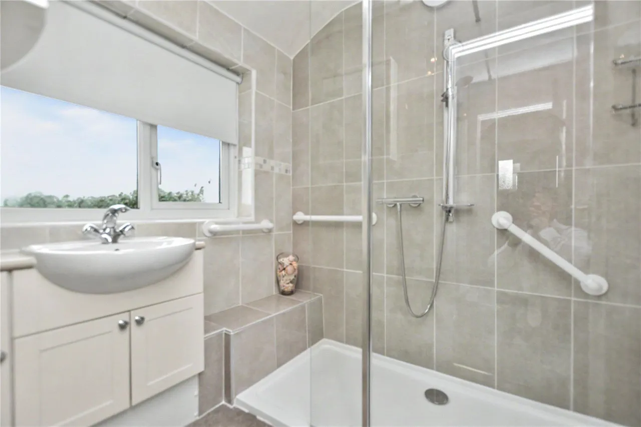 The Roundway, Morley, LS27, photo 9