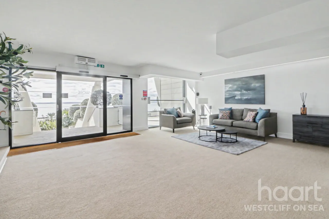 The Leas, Westcliff-On-Sea, SS0, photo 17