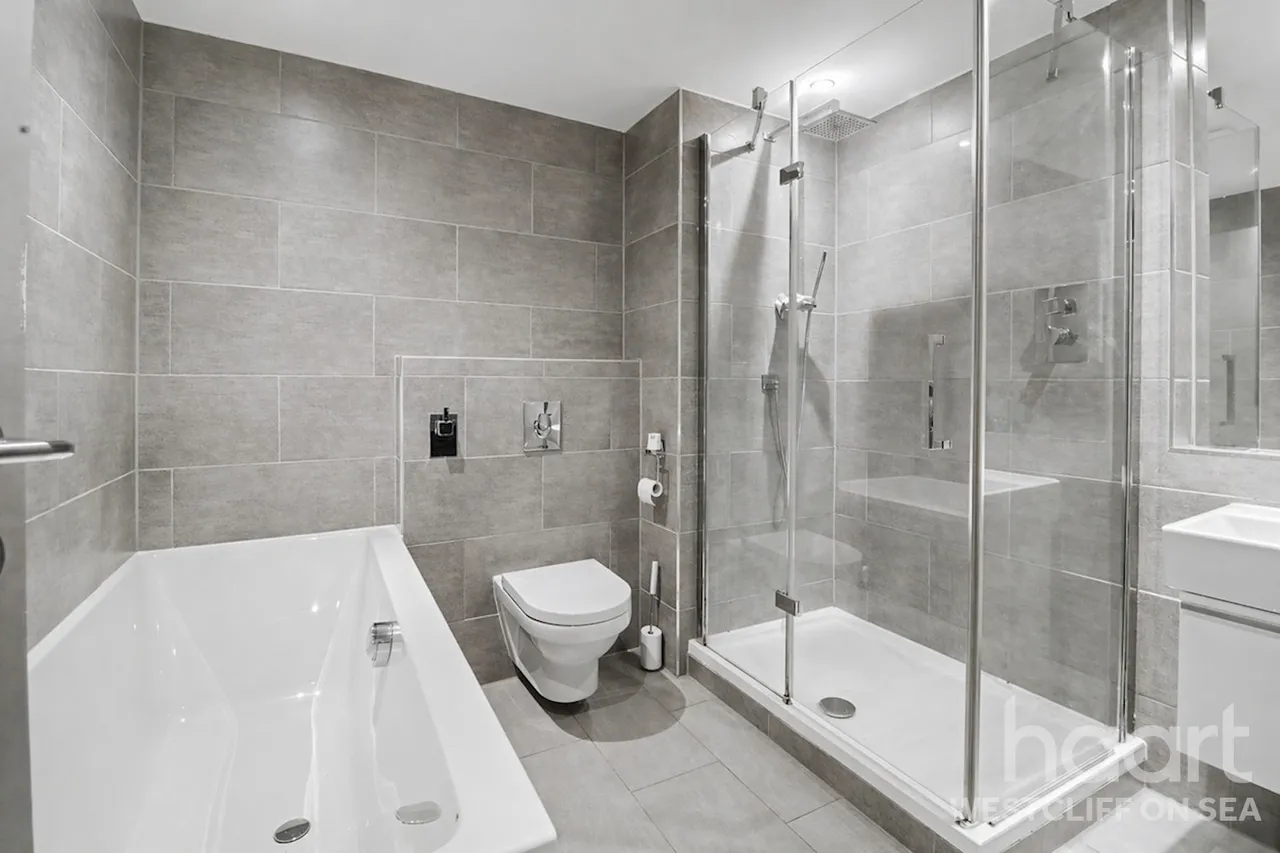 The Leas, Westcliff-On-Sea, SS0, photo 15
