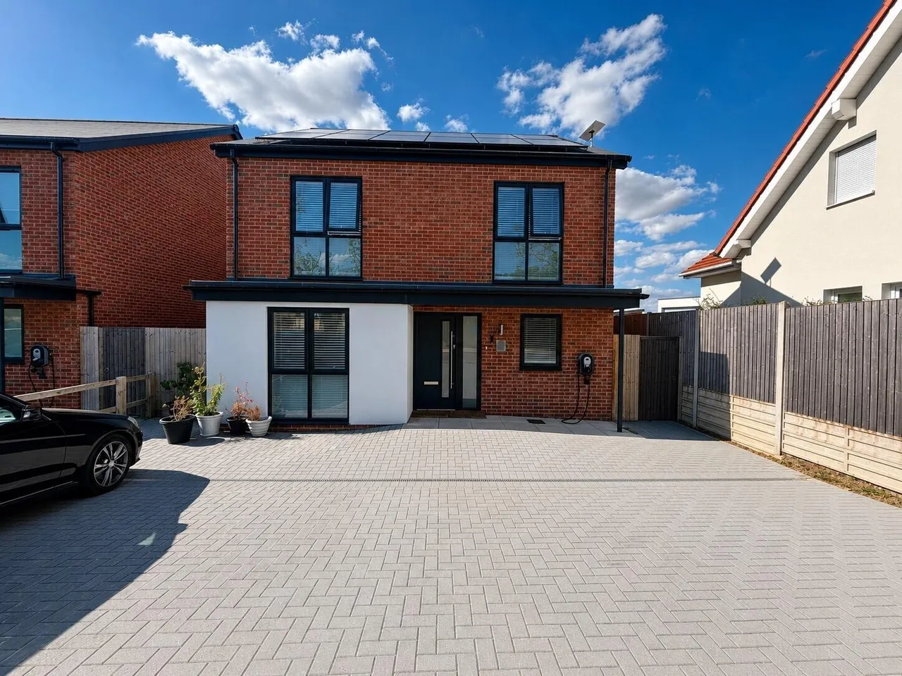 4 bed property to rent — East Circular Road, Ambrosden