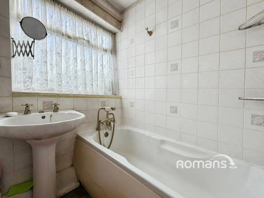 Salisbury Road, Blackwater, GU17, photo 9