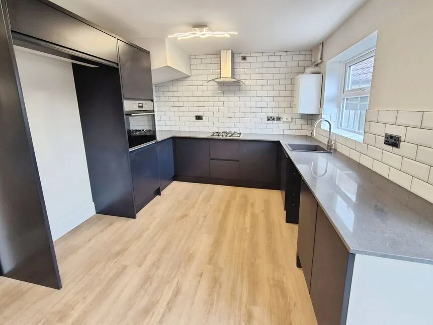 Three Acres Drive, Stockport, Greater Manchester, SK5, photo 4