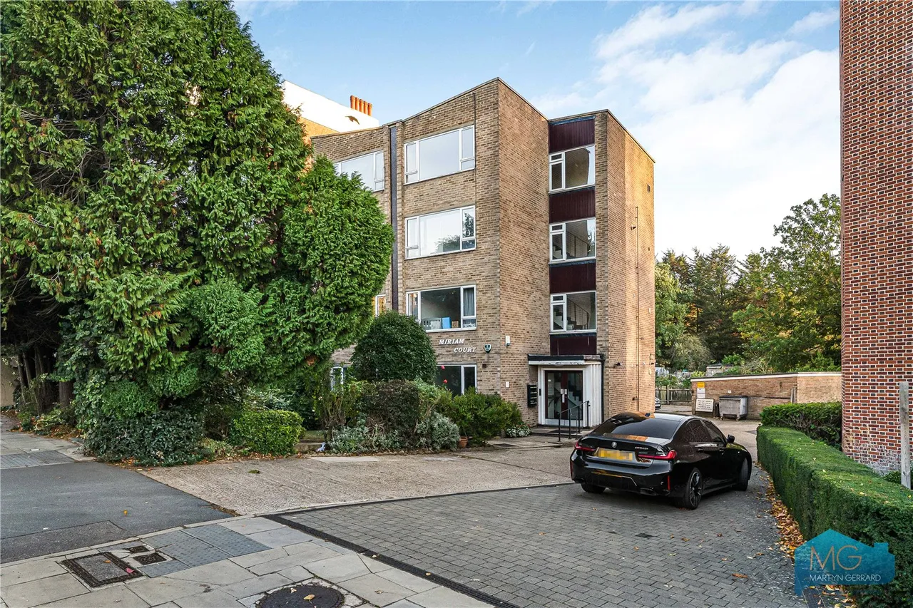 Aylmer Road, London, N2, photo 19