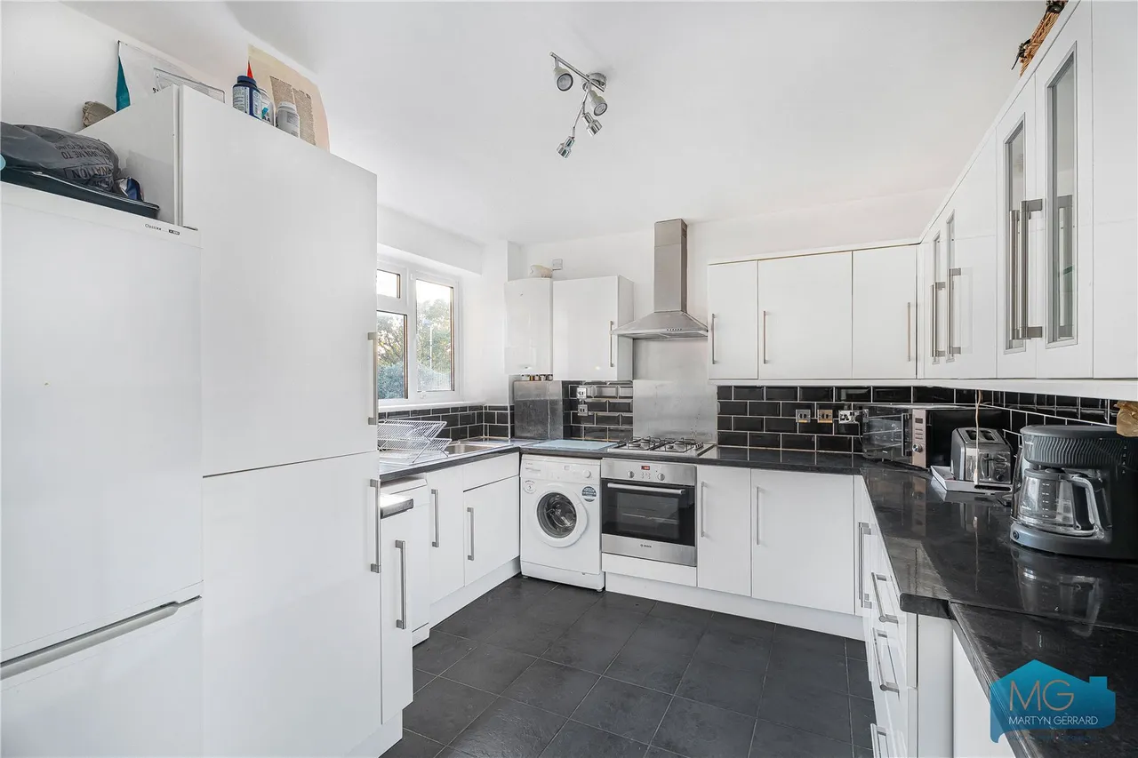 Aylmer Road, London, N2, photo 3