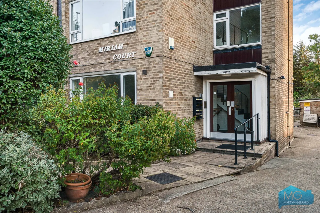 Aylmer Road, London, N2, photo 21