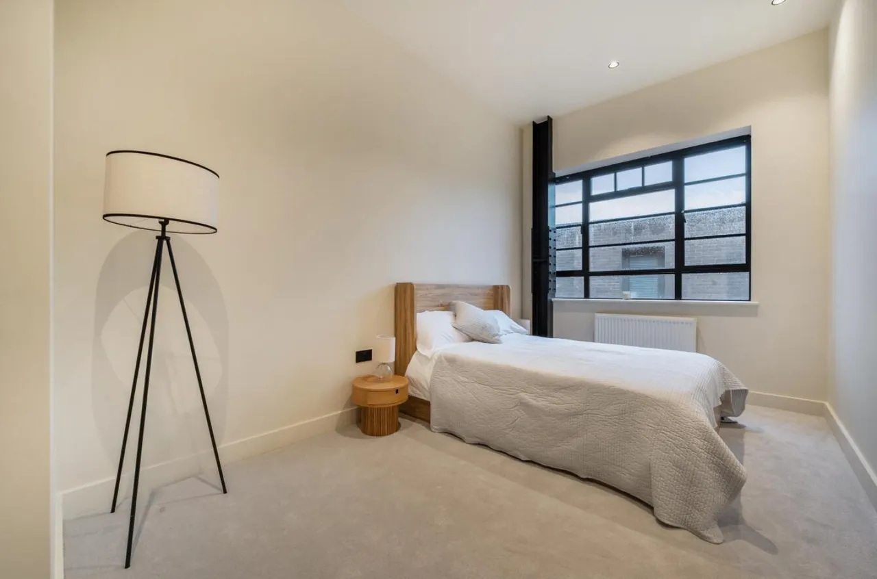 2 bed flat for sale, Barmeston Road, London, SE6