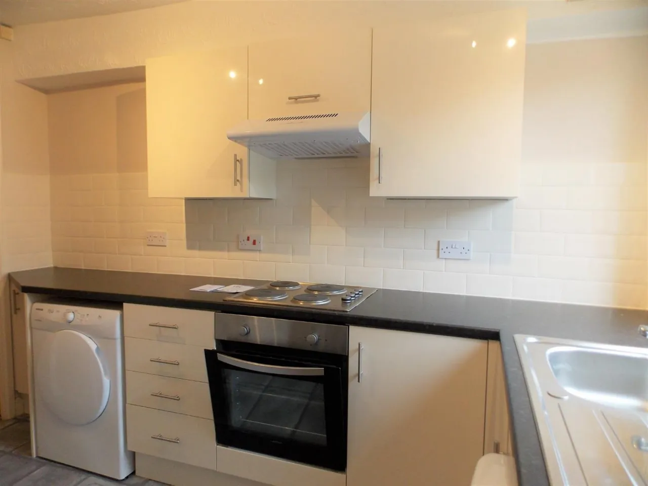 Church Lane East, Aldershot, GU11, photo 2