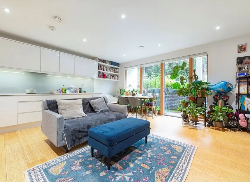 2 bed flat for sale — Caledonian Road, Islington, N1