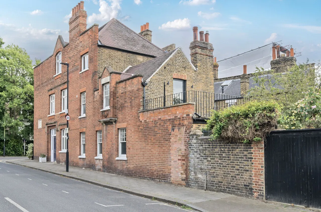 Knatchbull Road, London, SE5, photo 15