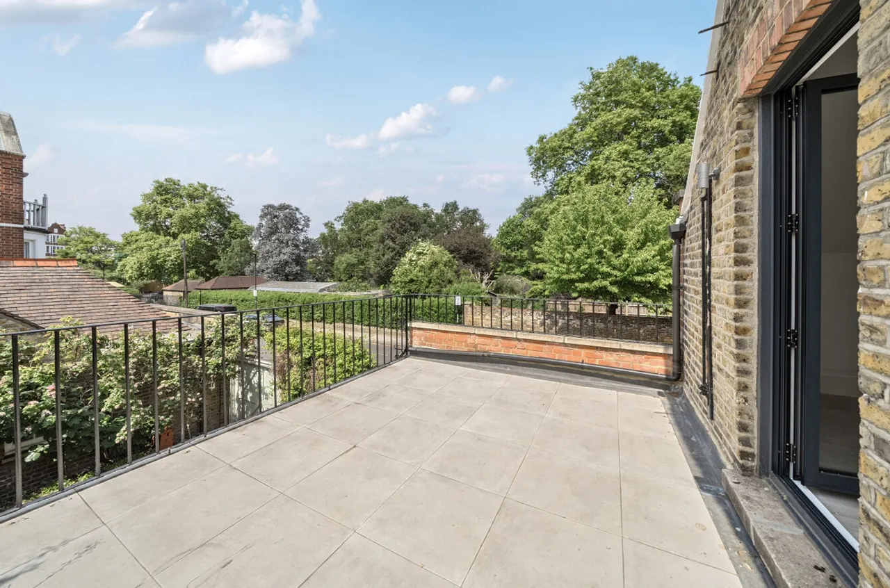 Knatchbull Road, London, SE5, photo 12