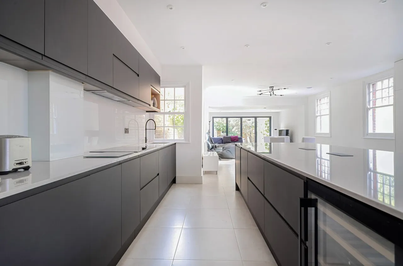 Knatchbull Road, London, SE5, photo 6