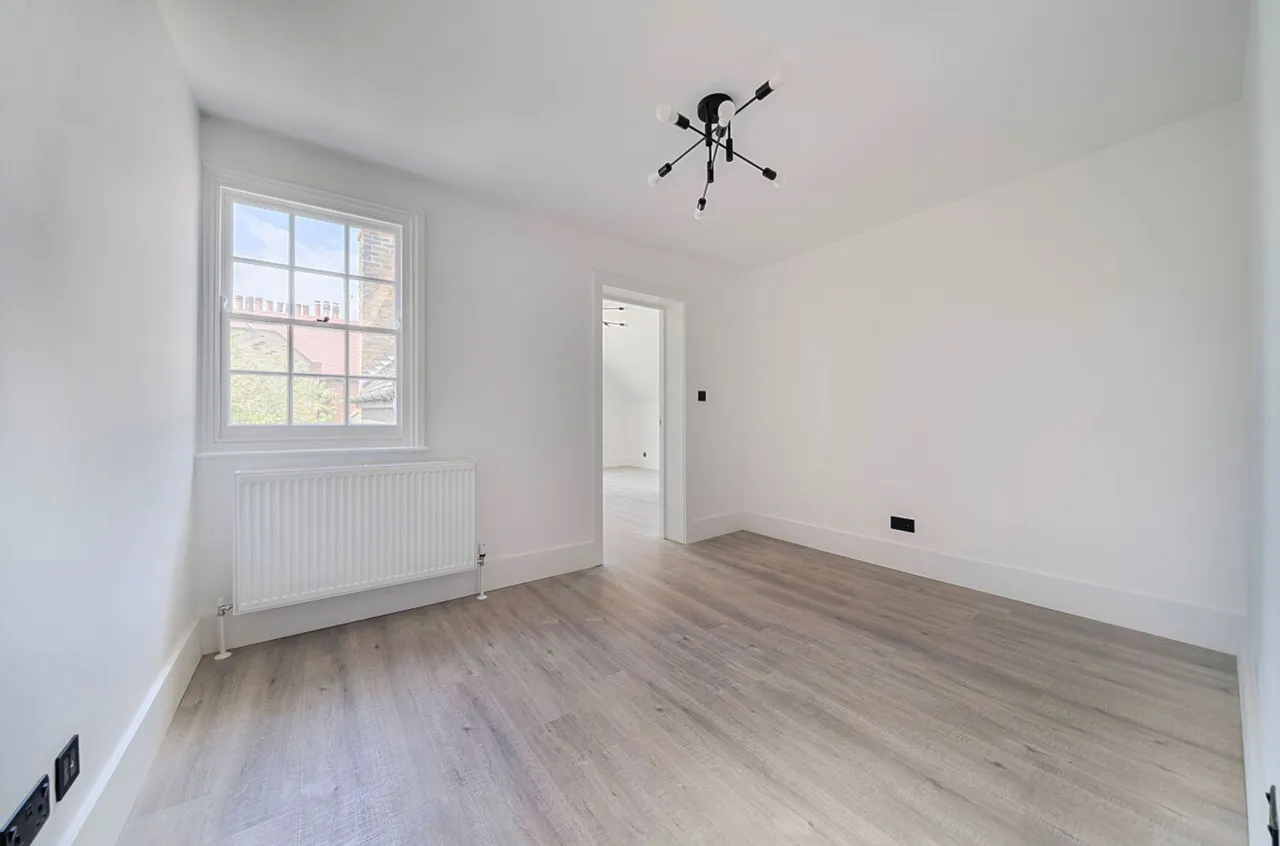 Knatchbull Road, London, SE5, photo 22