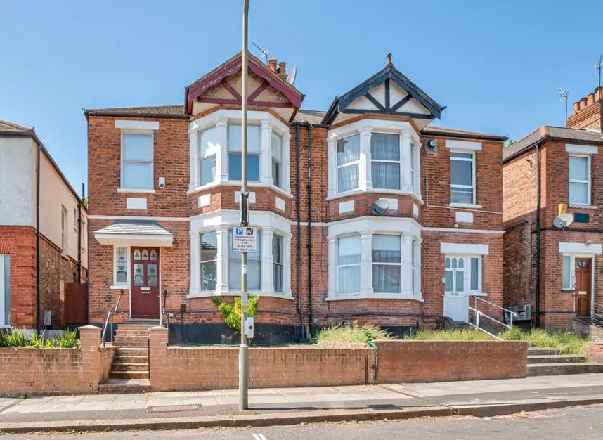 4 bed house for sale — Sevington Road, Hendon, NW4