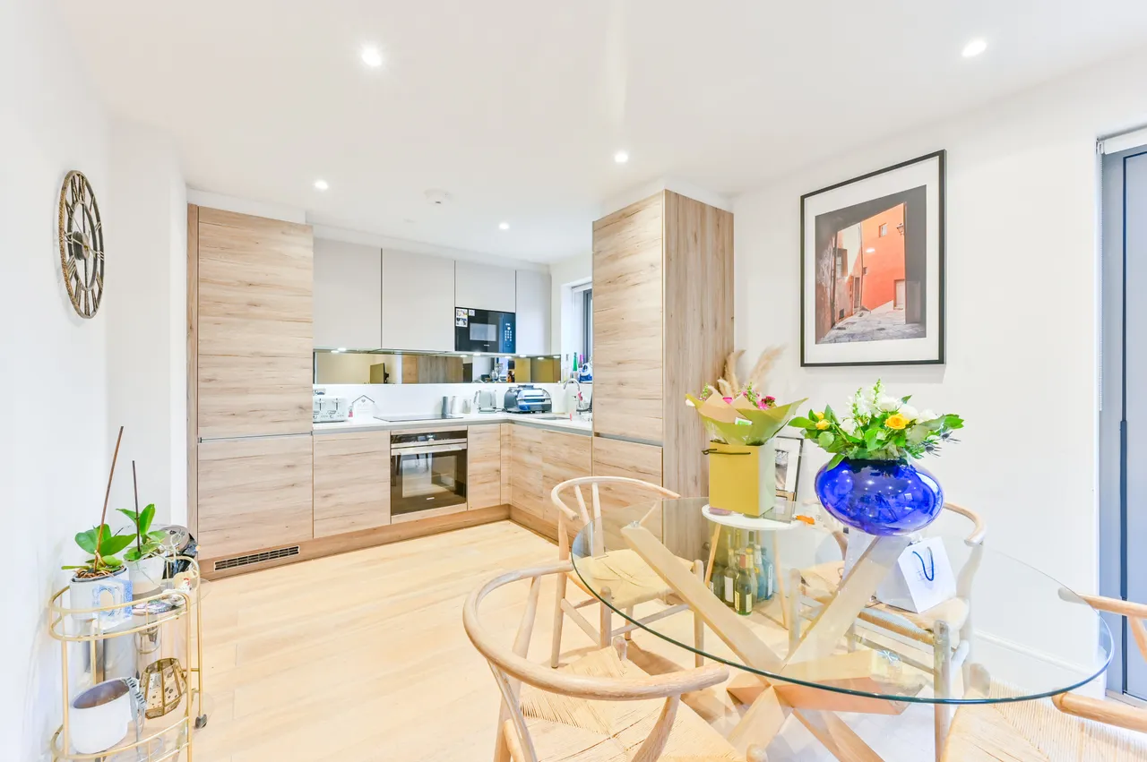 Flat 6, 7 Hermes Street, London, photo 3