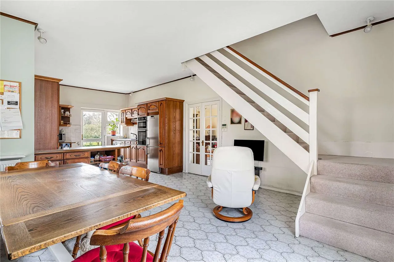 St. Stephens Avenue, London, W13 8ES, photo 8
