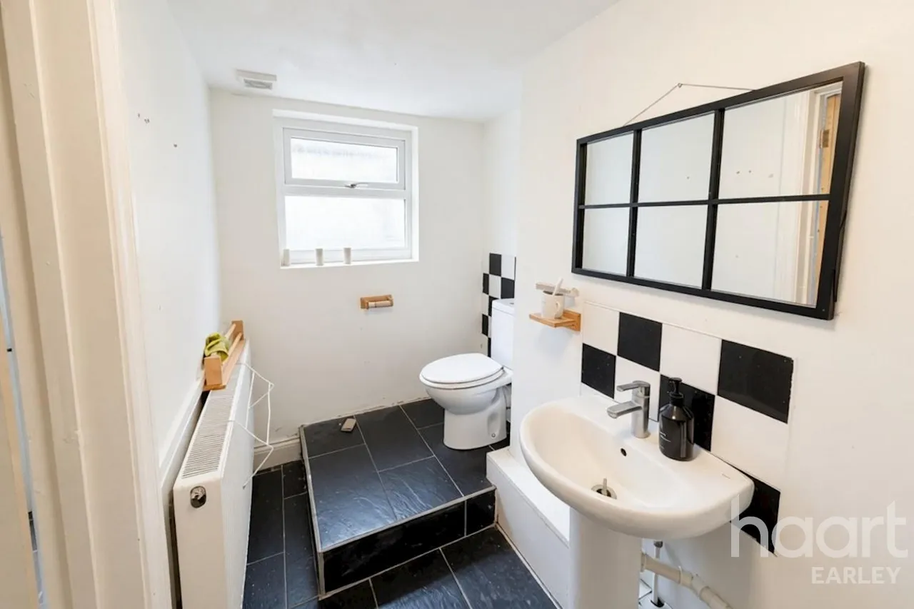 Howard Street, RG1, photo 7