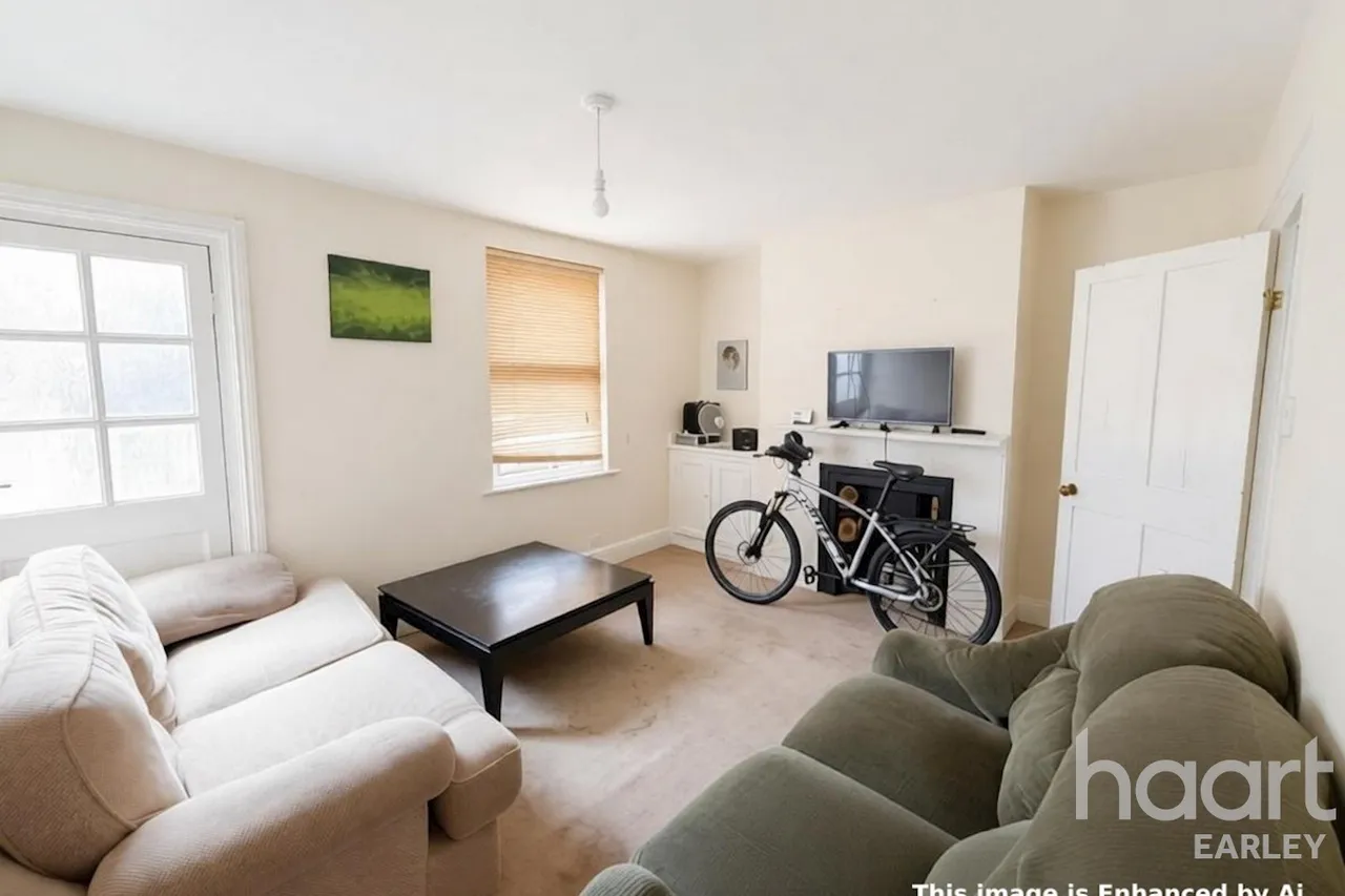 Howard Street, RG1, photo 6