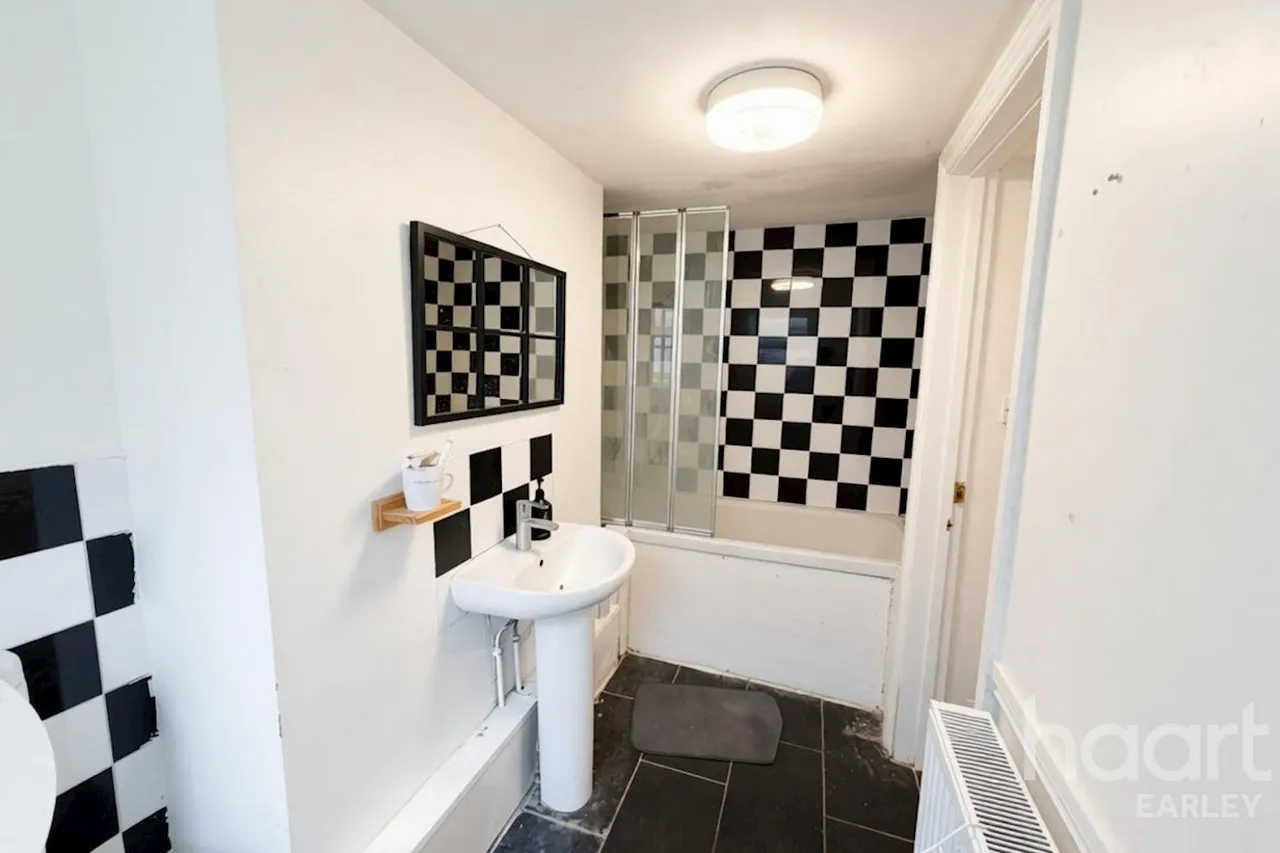 Howard Street, RG1, photo 8