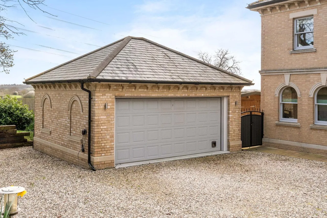 'Cedar Lodge' Stanstead Abbotts, SG12, photo 72