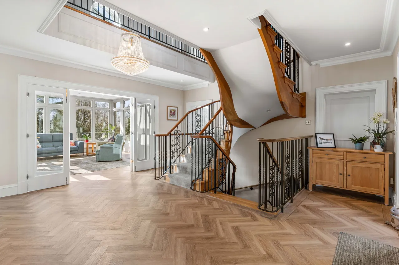 'Cedar Lodge' Stanstead Abbotts, SG12, photo 5