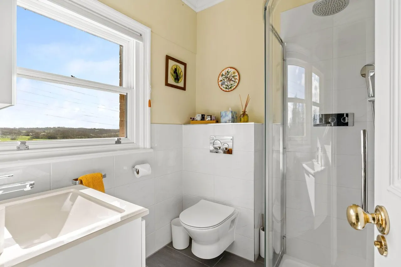 'Cedar Lodge' Stanstead Abbotts, SG12, photo 49