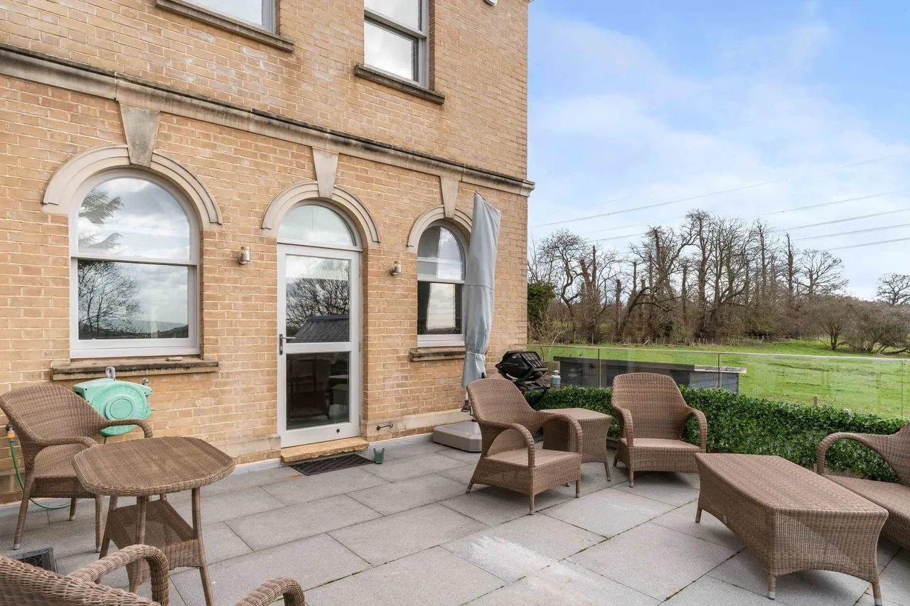 'Cedar Lodge' Stanstead Abbotts, SG12, photo 67