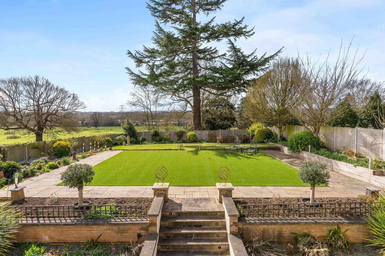 'Cedar Lodge' Stanstead Abbotts, SG12, photo 63