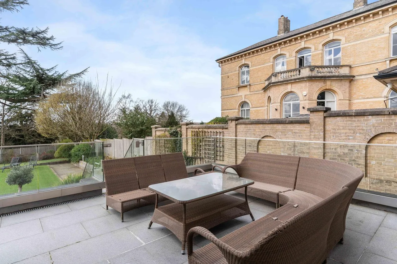 'Cedar Lodge' Stanstead Abbotts, SG12, photo 66