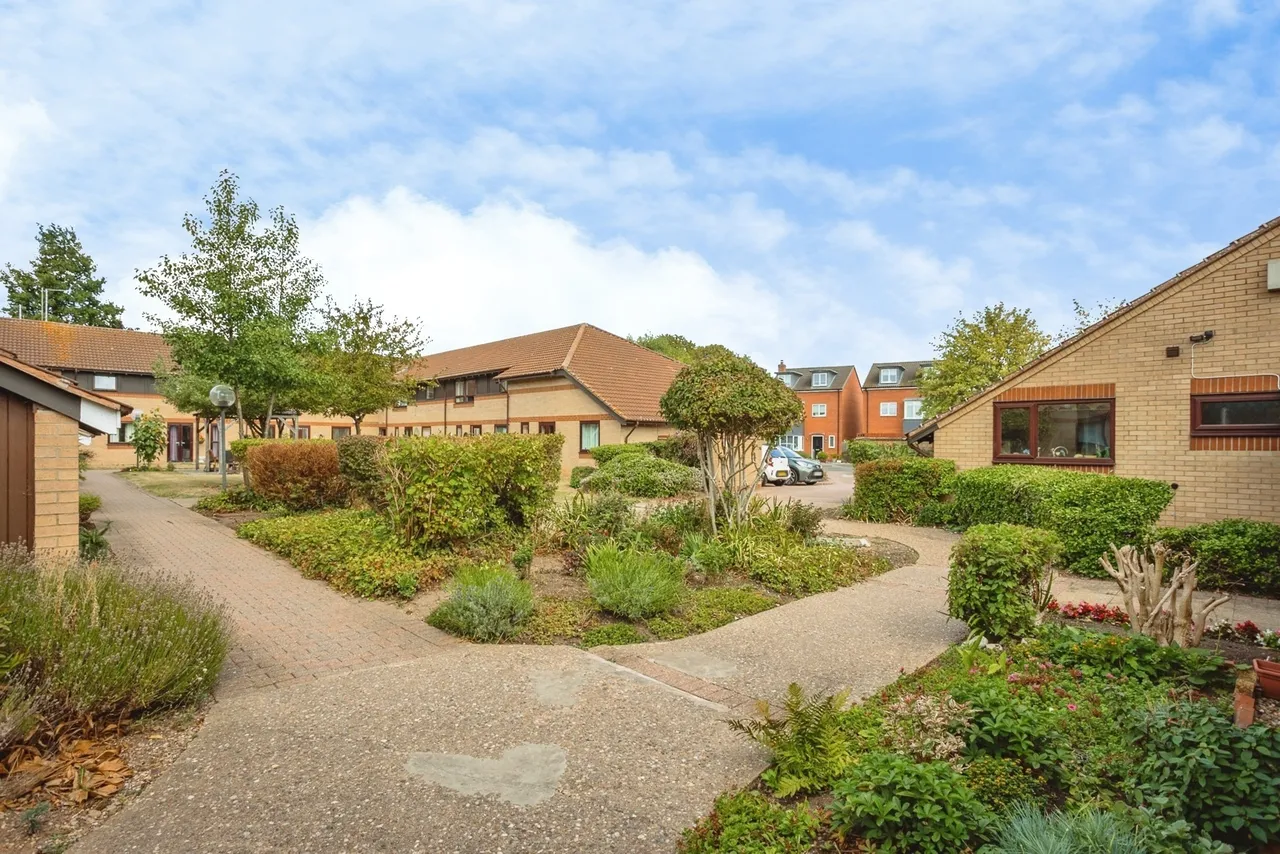 Harrison Court, Bingham, NG13, photo 17