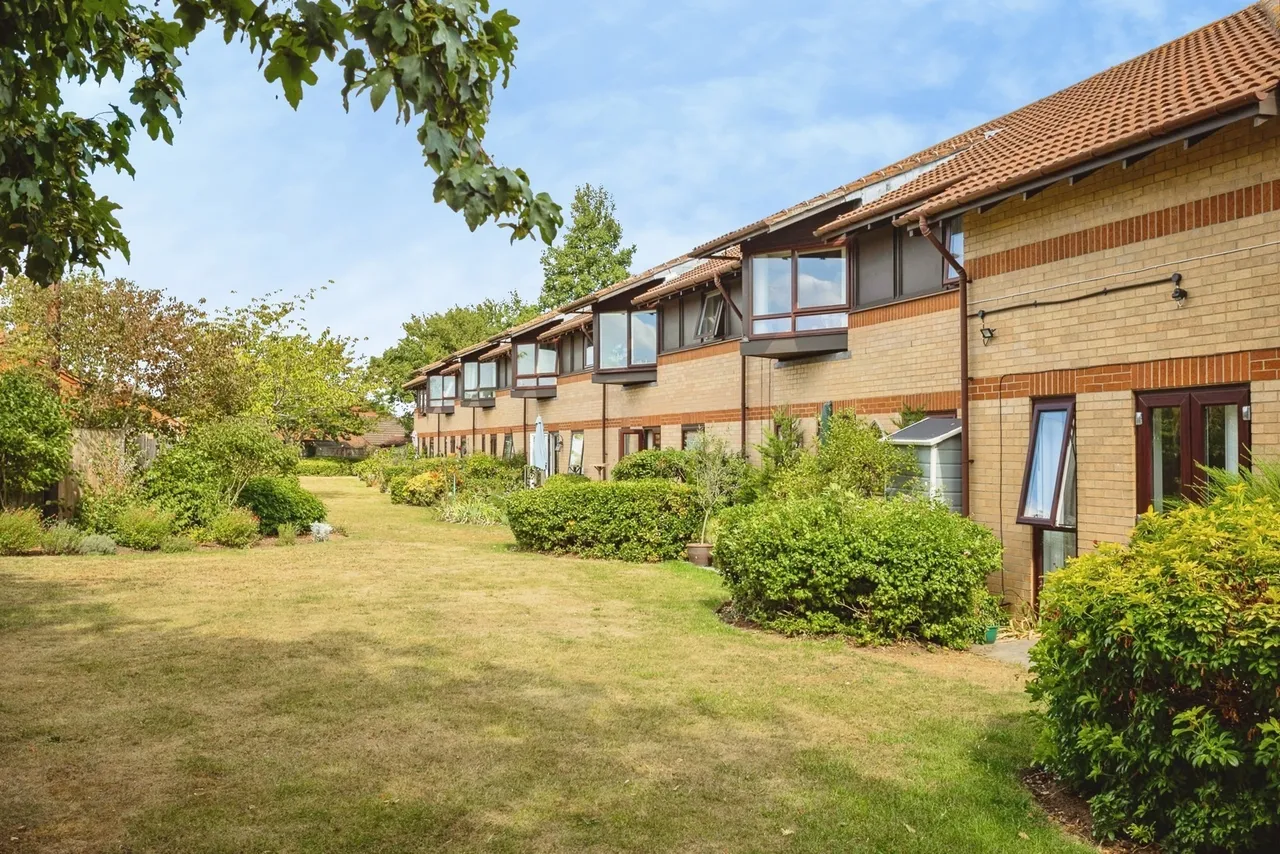 Harrison Court, Bingham, NG13, photo 14
