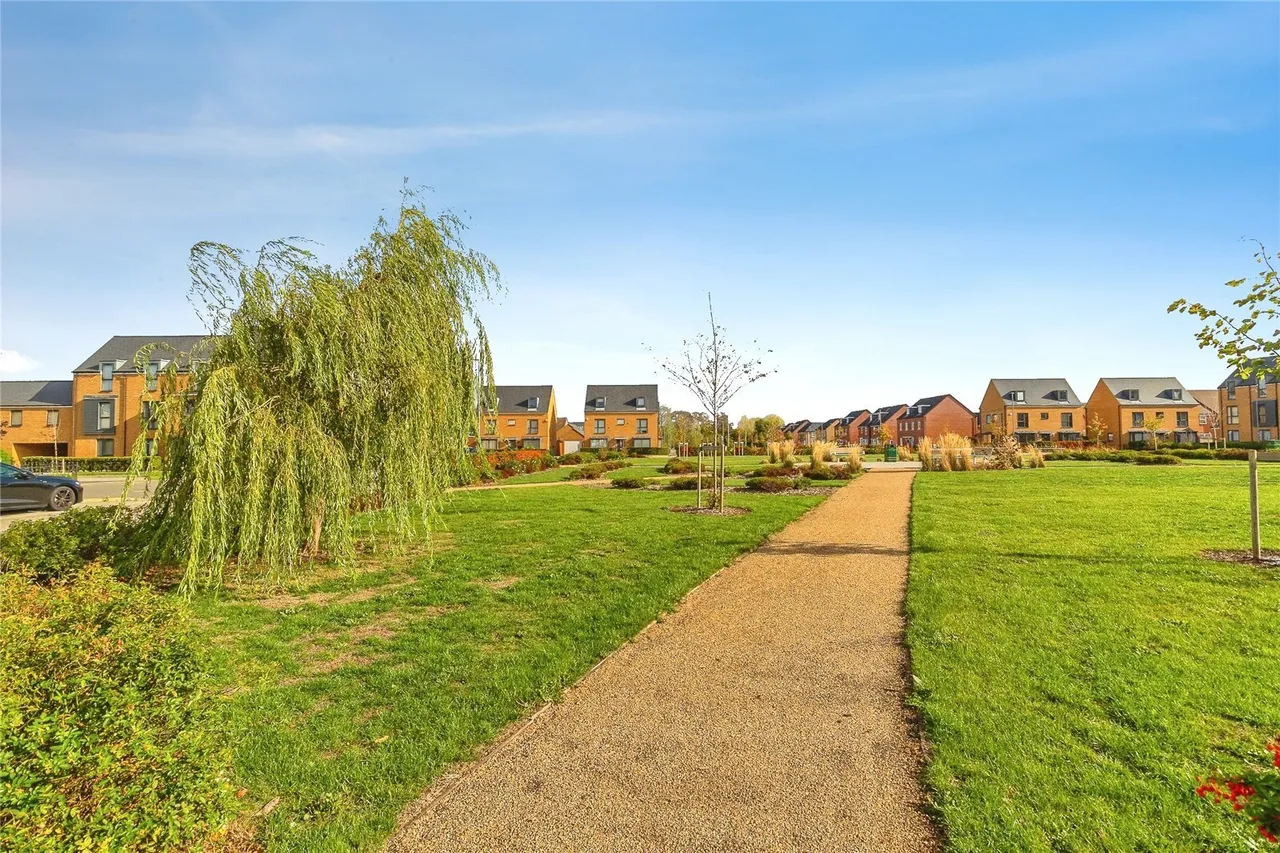 Ellerman Square, Brooklands, MK10, photo 24
