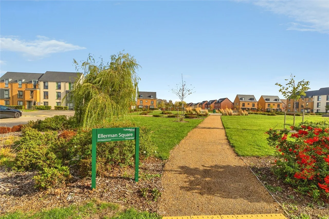 Ellerman Square, Brooklands, MK10, photo 23
