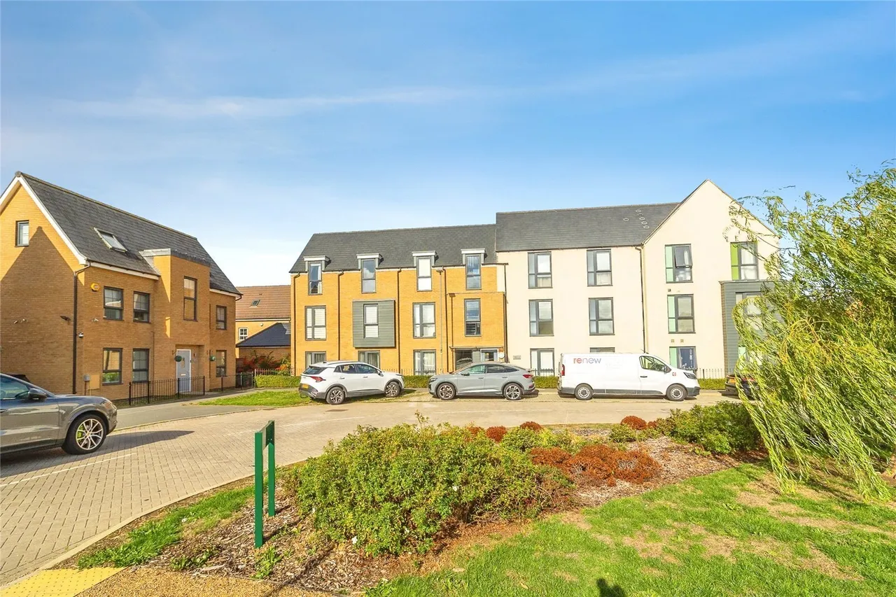 Ellerman Square, Brooklands, MK10, photo 25