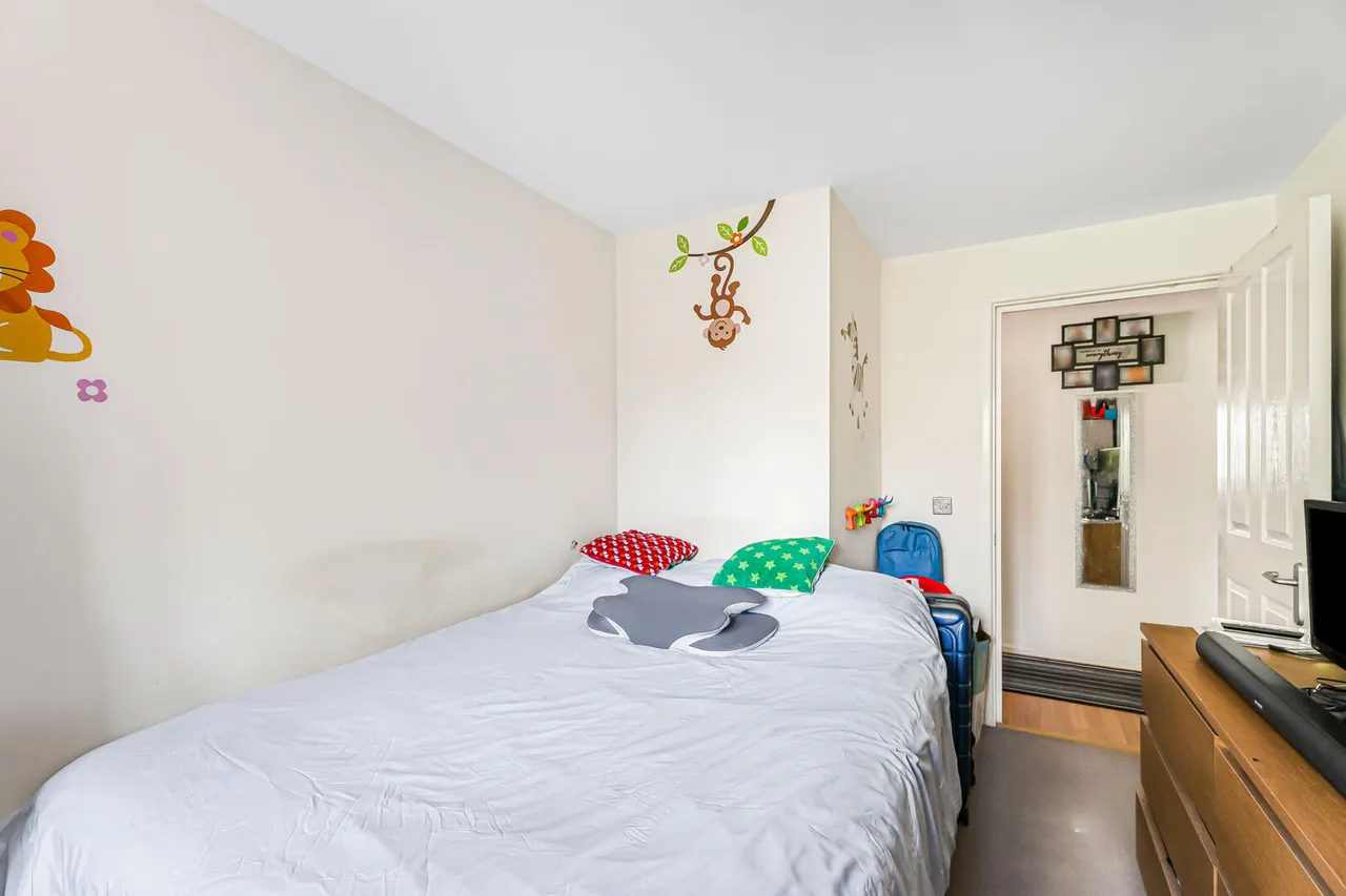 Tysoe Avenue, Enfield, EN3, photo 13