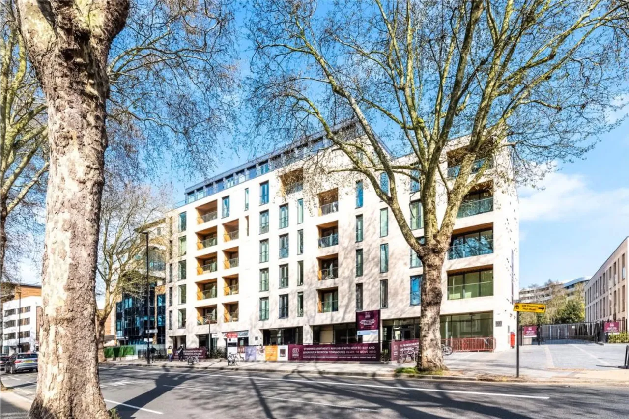 Chiswick High Road, Chiswick, W4, photo 11