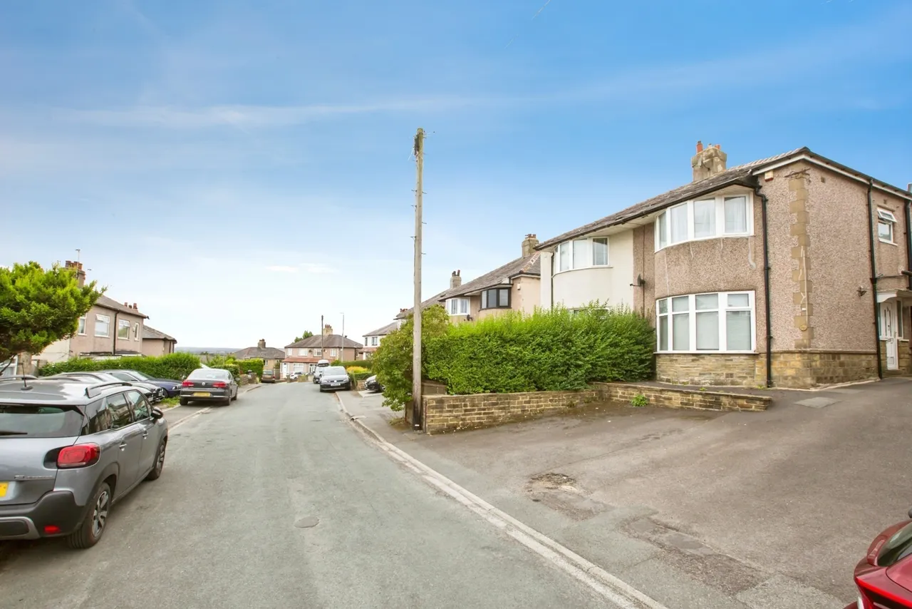 Golf Avenue, Halifax, West Yorkshire, HX2, photo 6