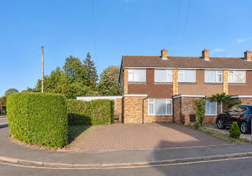 3 bed house for sale, Salt Hill Close, Uxbridge