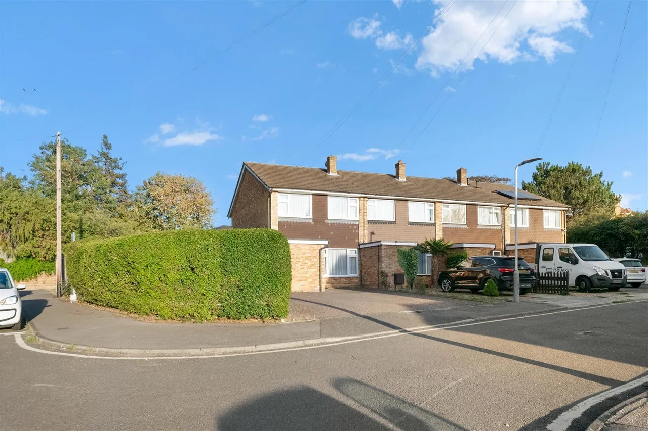 Salt Hill Close, Uxbridge, photo 24