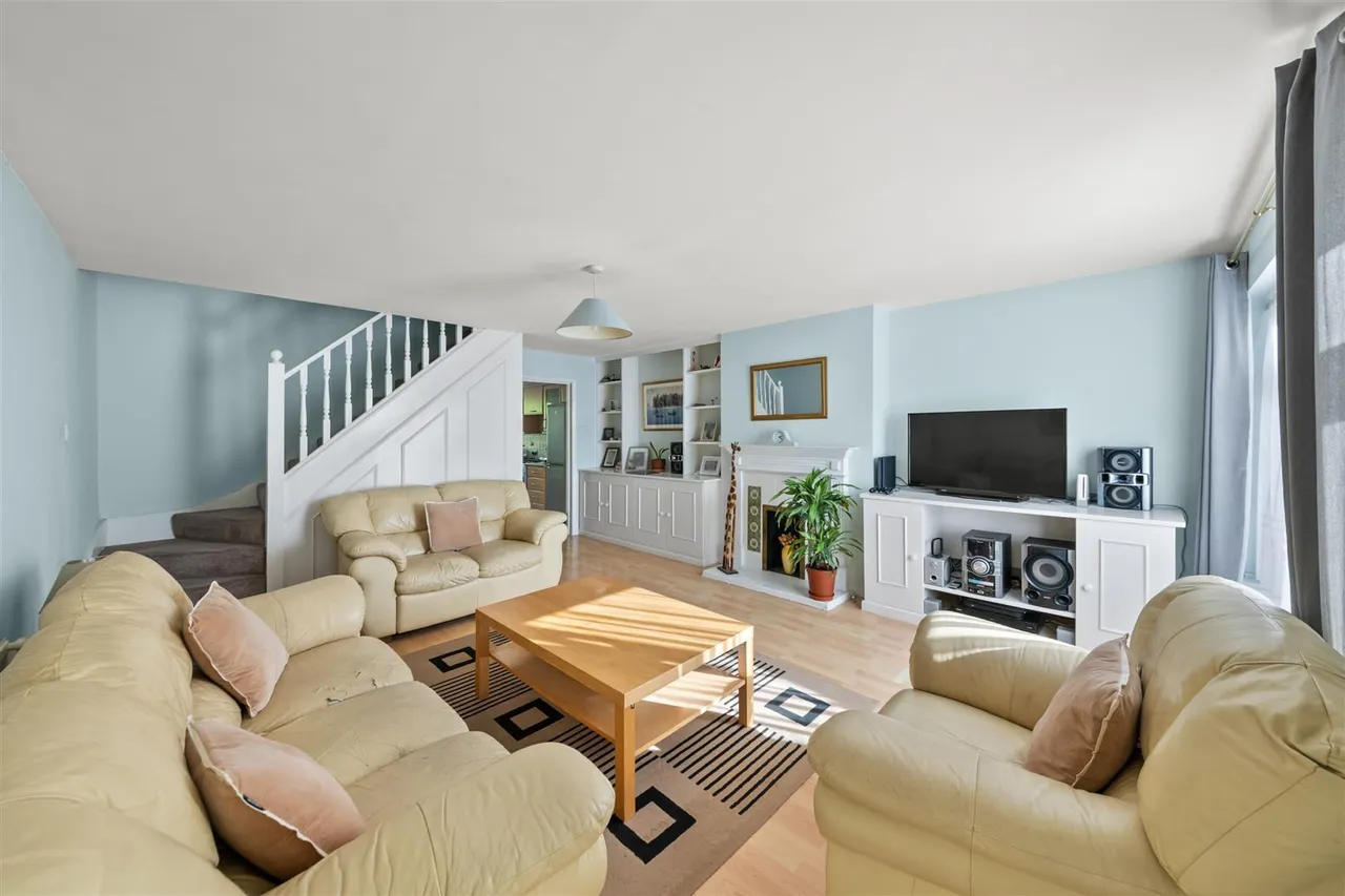 Salt Hill Close, Uxbridge, photo 2